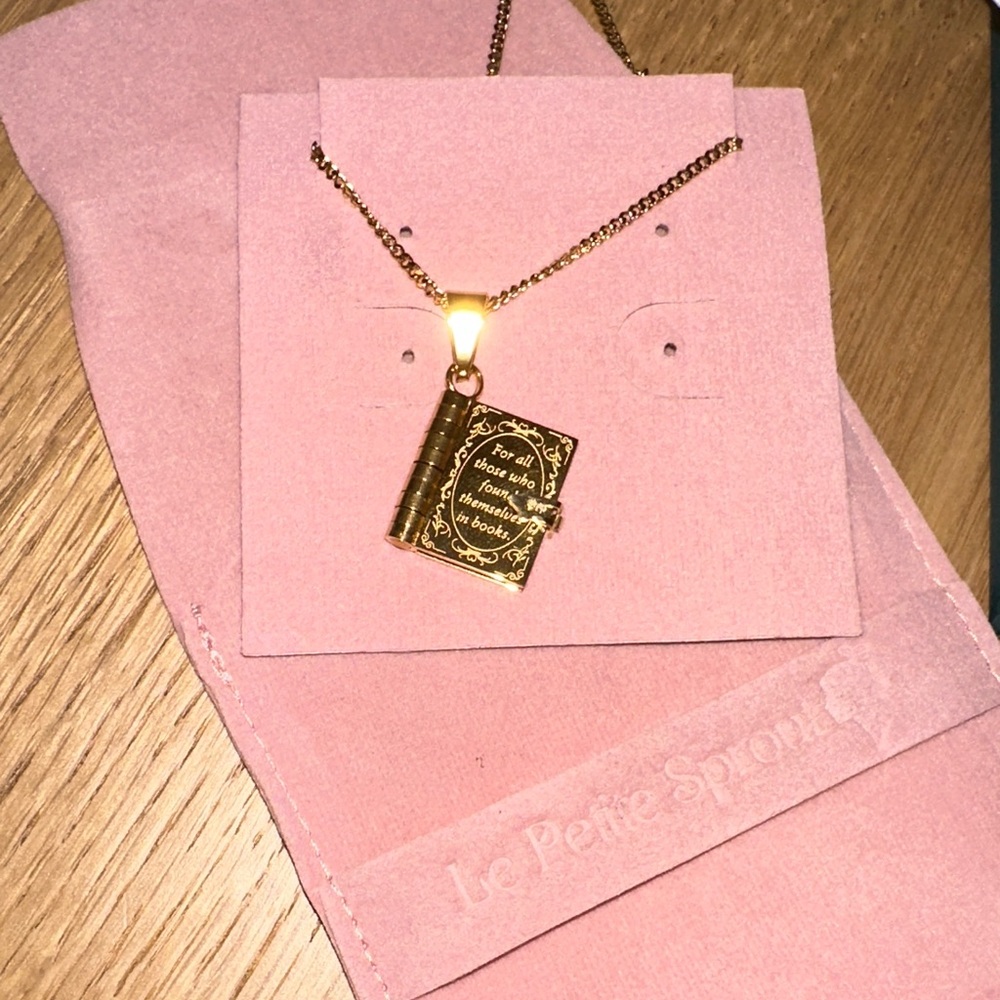 Le Petite Sprout Gold Book Lovers Necklace